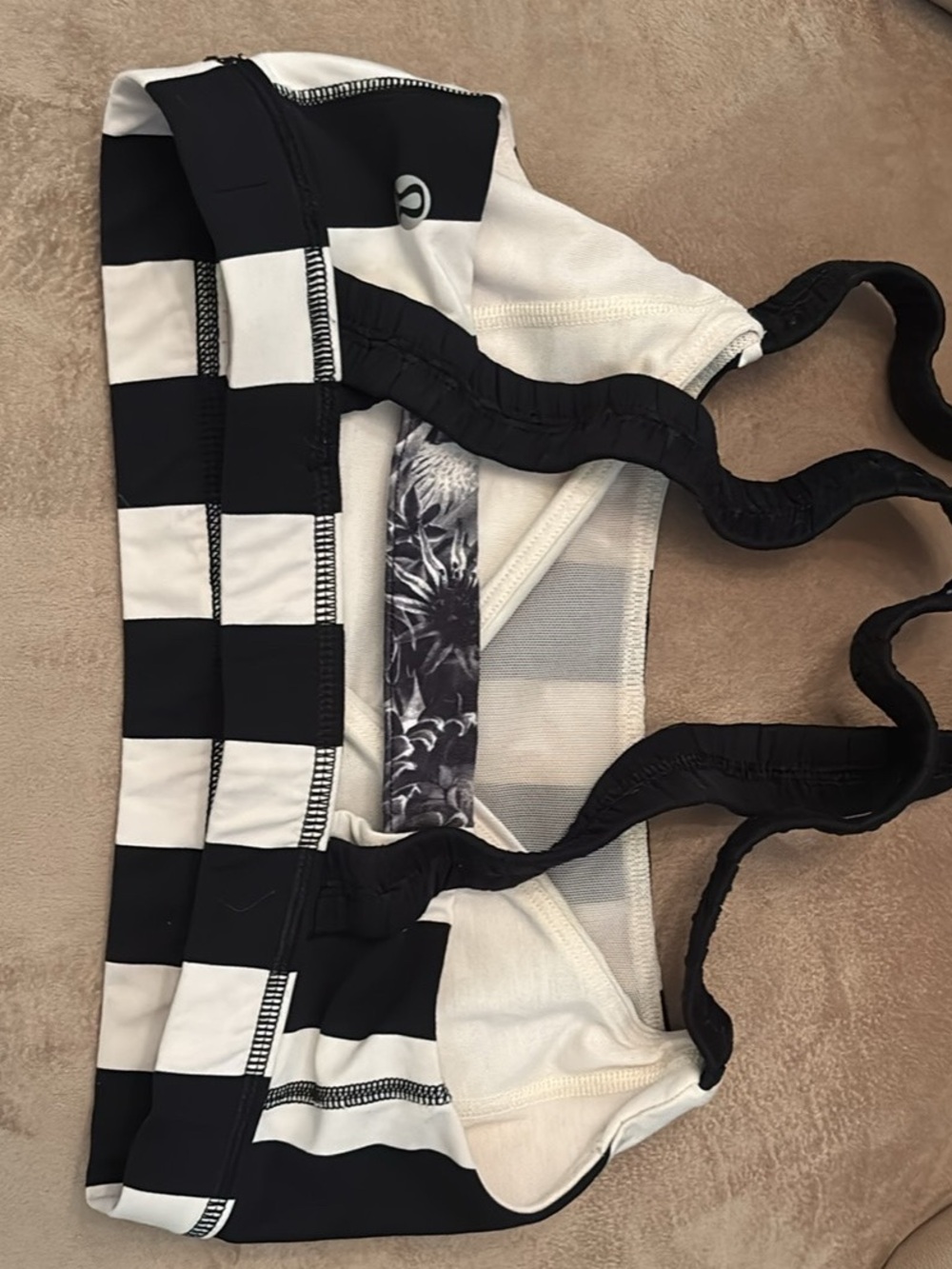 Lululemon bra - Picture 2 of 3